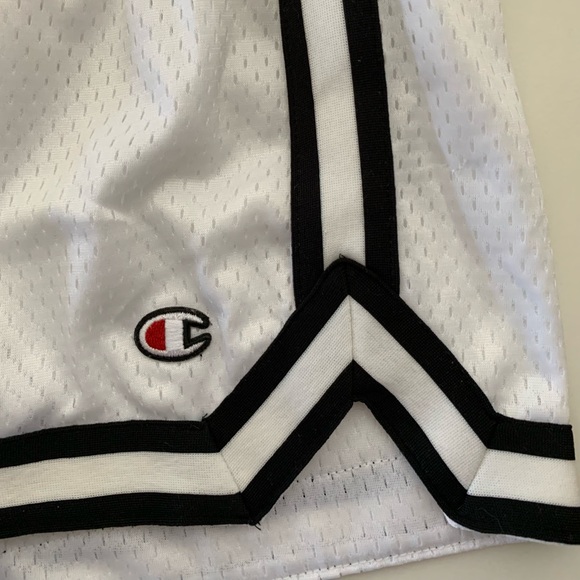 NWOT Champion White Mesh Notch Side Short | L Large - Picture 12 of 16